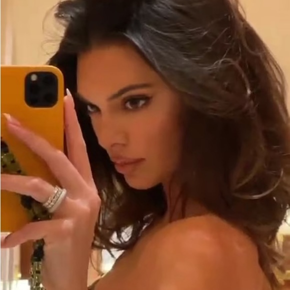 Kendall Jenner Ring Stack Eternity Ring and White Enamel Ring - Picture 7 of 12